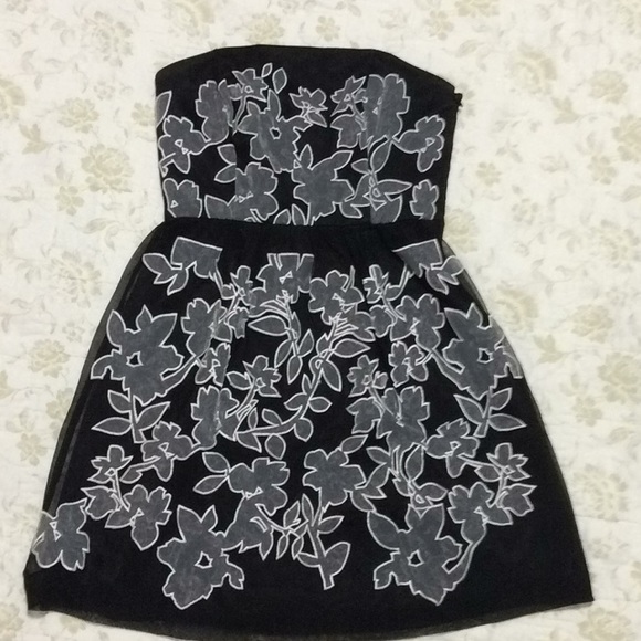 White House Black Market Dresses & Skirts - WHBM White House Black Market Dress Sz 2